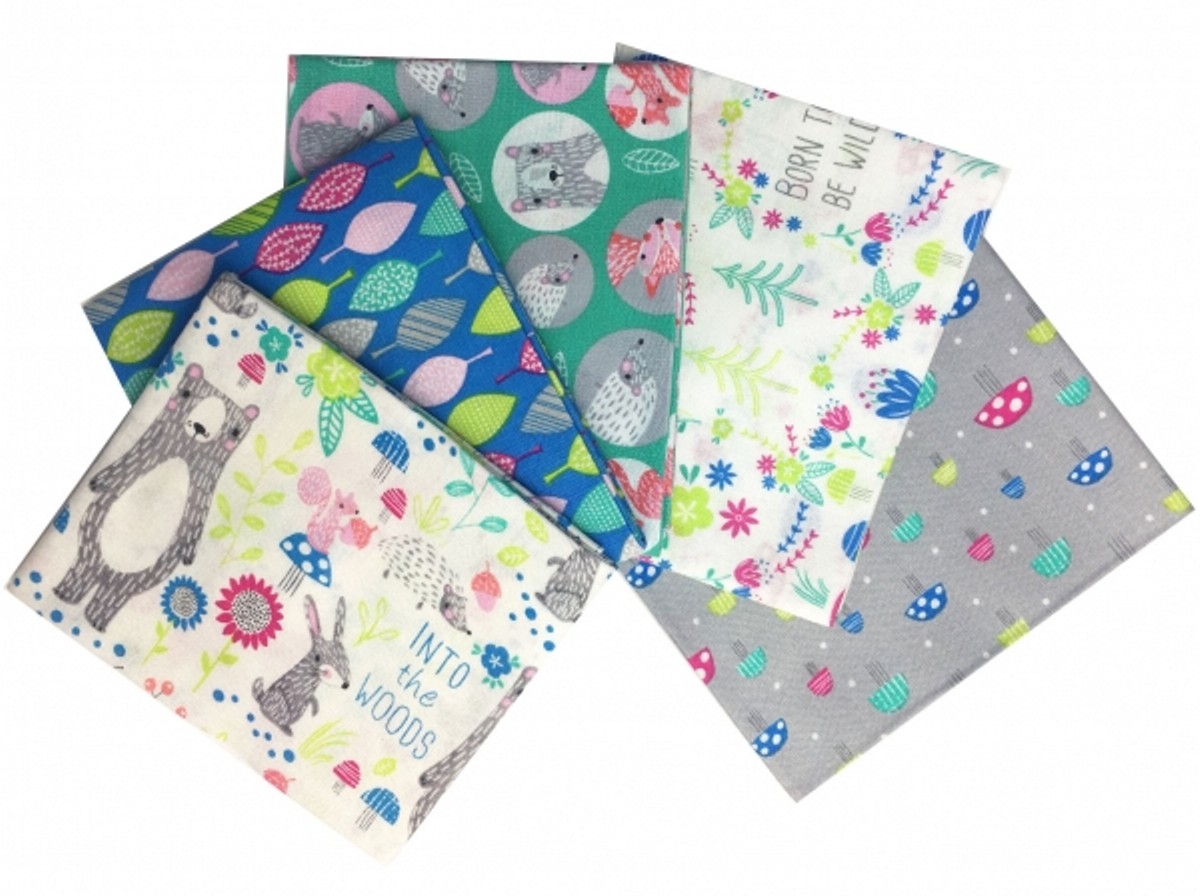 Craft Cotton Stoffpaket Into The Woods White, 100% CO enthält 5 Stücke á  ca. 45 x 55 cm (18 x 22 inch)